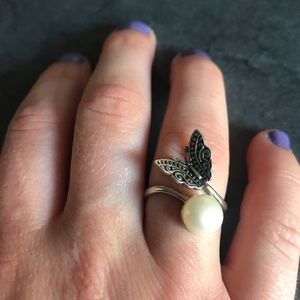 Butterfly & Pearl Ring